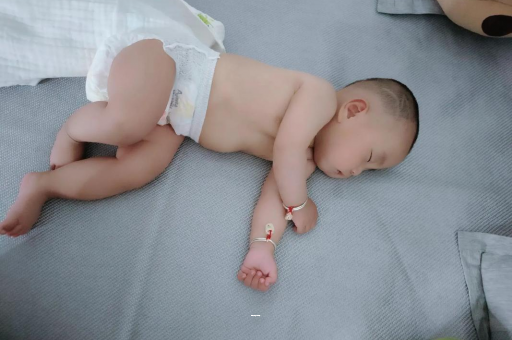 临夏宝宝咳嗽发烧拉肚子
